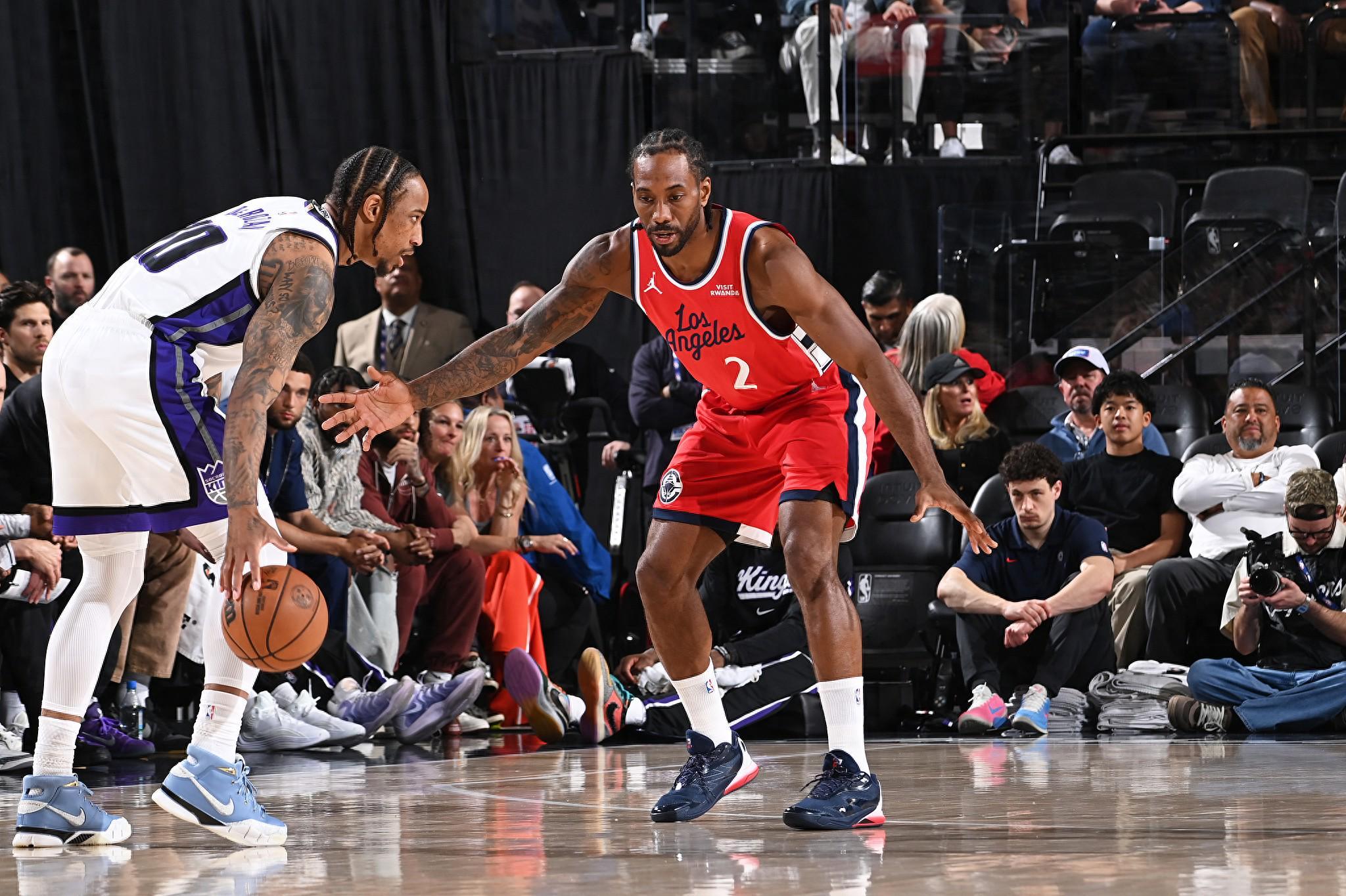 Leyu-大爆冷！威少轰12+12+10手撕老东家 小卡31+6纪录夜被撞出血+伤退